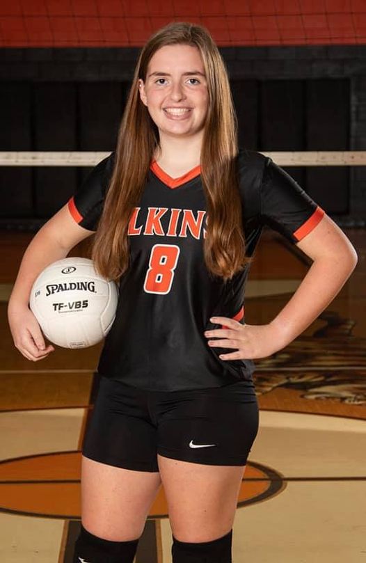 Dacey Arbogast-Senior EHS Volleyball - Elkins Physical Therapy